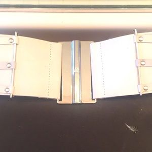 Rock&Republic New White 3” wide Clasp Belt 28”Long